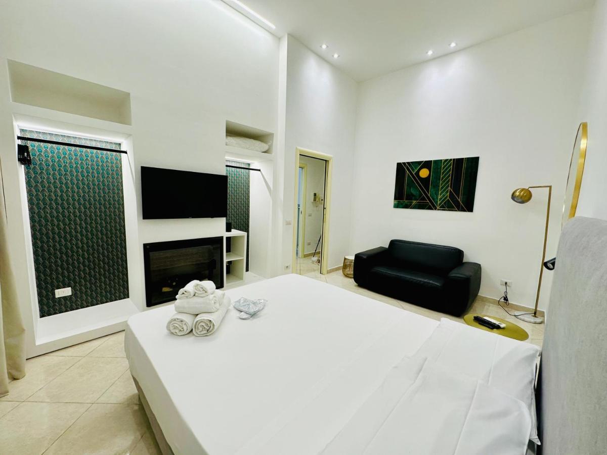 Garibaldi 118 Luxury Apartment Neapel Exterior foto